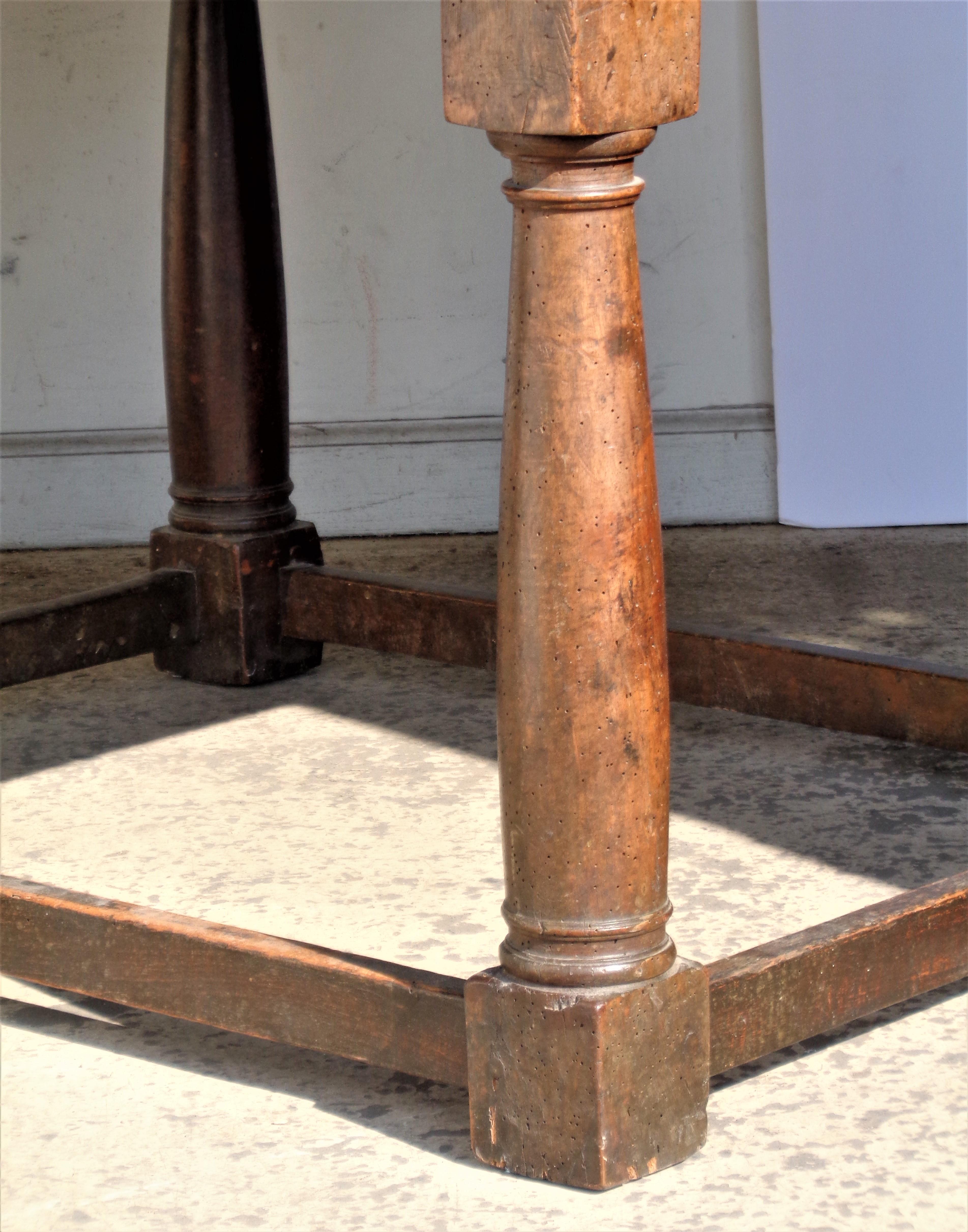 Hand-Crafted 18th Century Italian Baroque Walnut Table For Sale