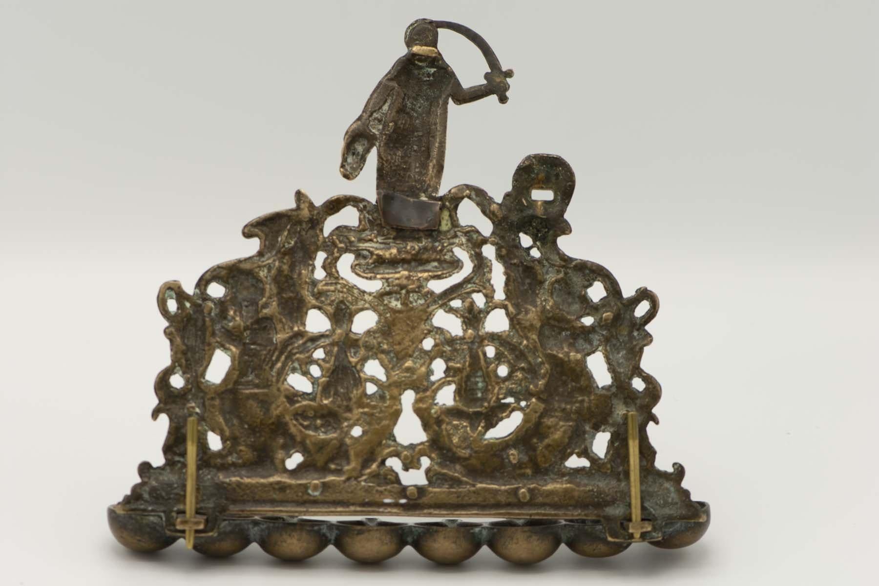 18th Century Italian Brass Hanukkah Lamp Menorah In Good Condition In New York, NY