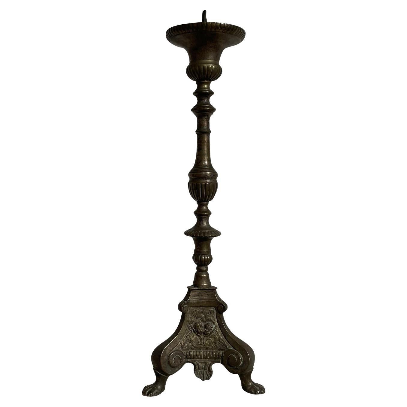 Candelero de altar de bronce italiano del siglo XVIII - Antiguo de un solo palo