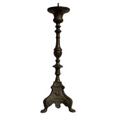 Candelero de altar de bronce italiano del siglo XVIII - Antiguo de un solo palo