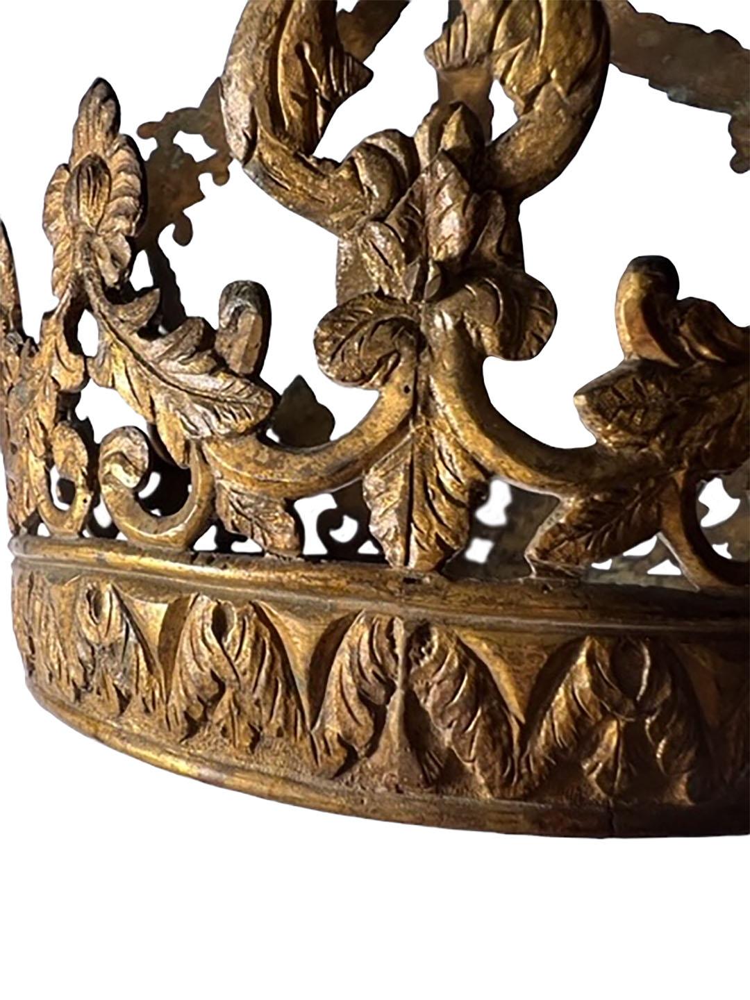 18th Century Italian Bronze Crown In Good Condition In Dallas, TX