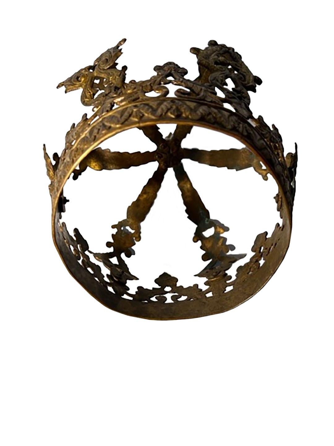 18th Century Italian Bronze Crown 2