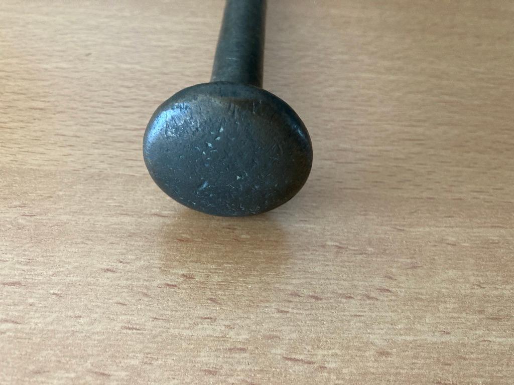 Bronze Pestle italien du 18ème siècle pour un monument funéraire, 9 pouces de long en vente