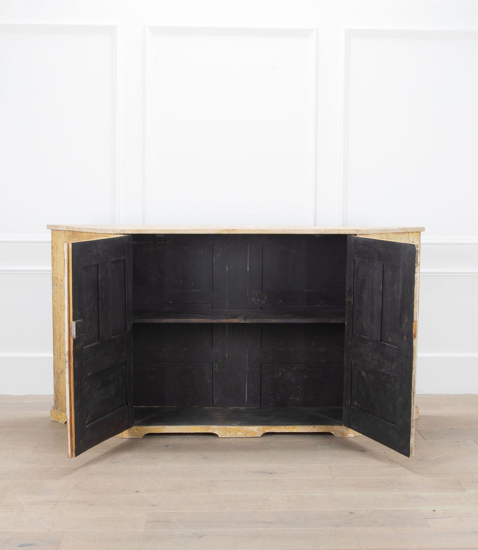 18th Century and Earlier 18th Century Italian Buffet For Sale