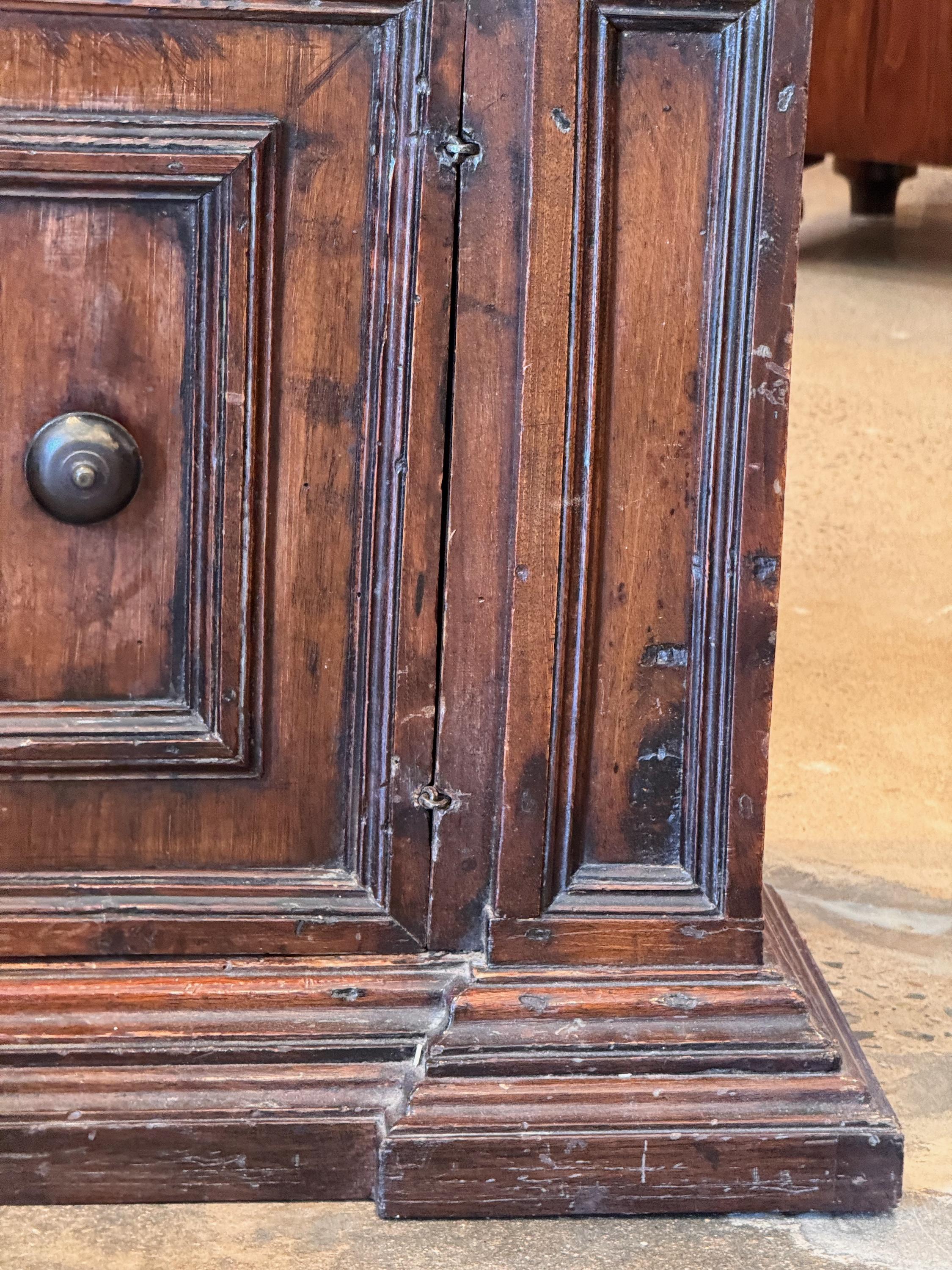 Wood 18th Century Italian Cabinet For Sale