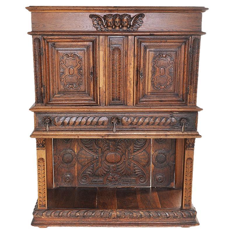 18th Century Italian Cabinet For Sale