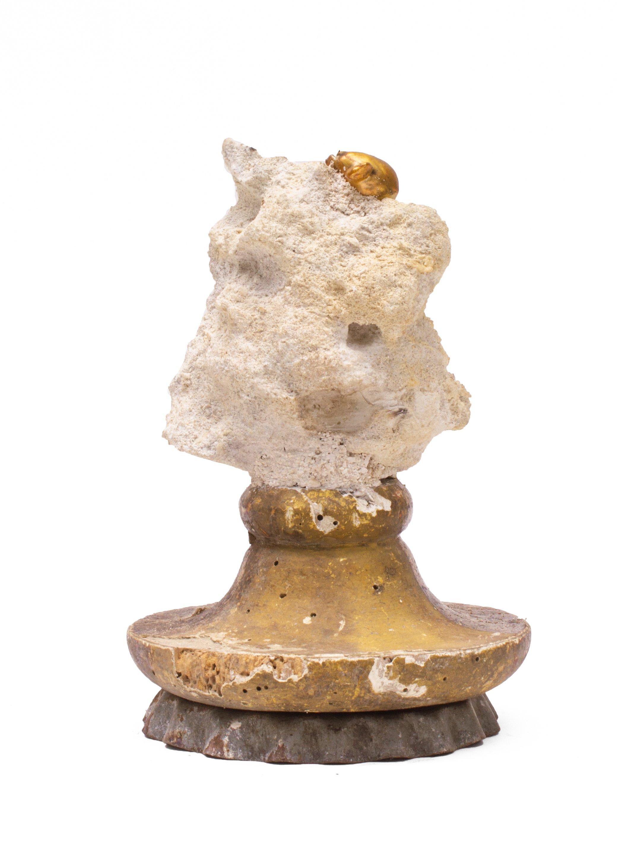 18th Century Italian Candlestick Top with Fossil Agate Coral and Baroque Pearls In Good Condition For Sale In Dublin, Dalkey