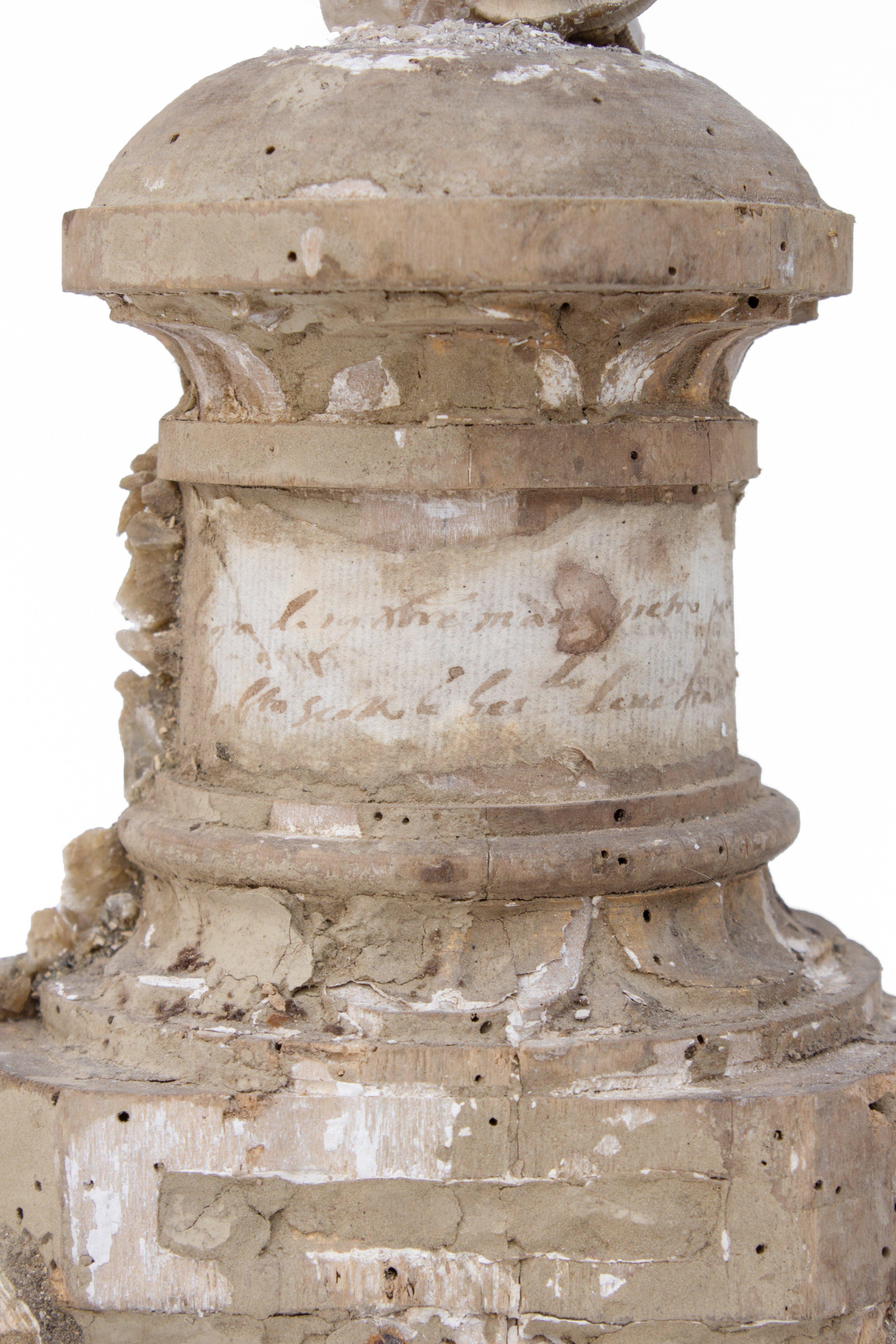 17th Century Italian Candlestick with a Selenite Blade Cluster and Fossil Shells In Distressed Condition In Dublin, Dalkey
