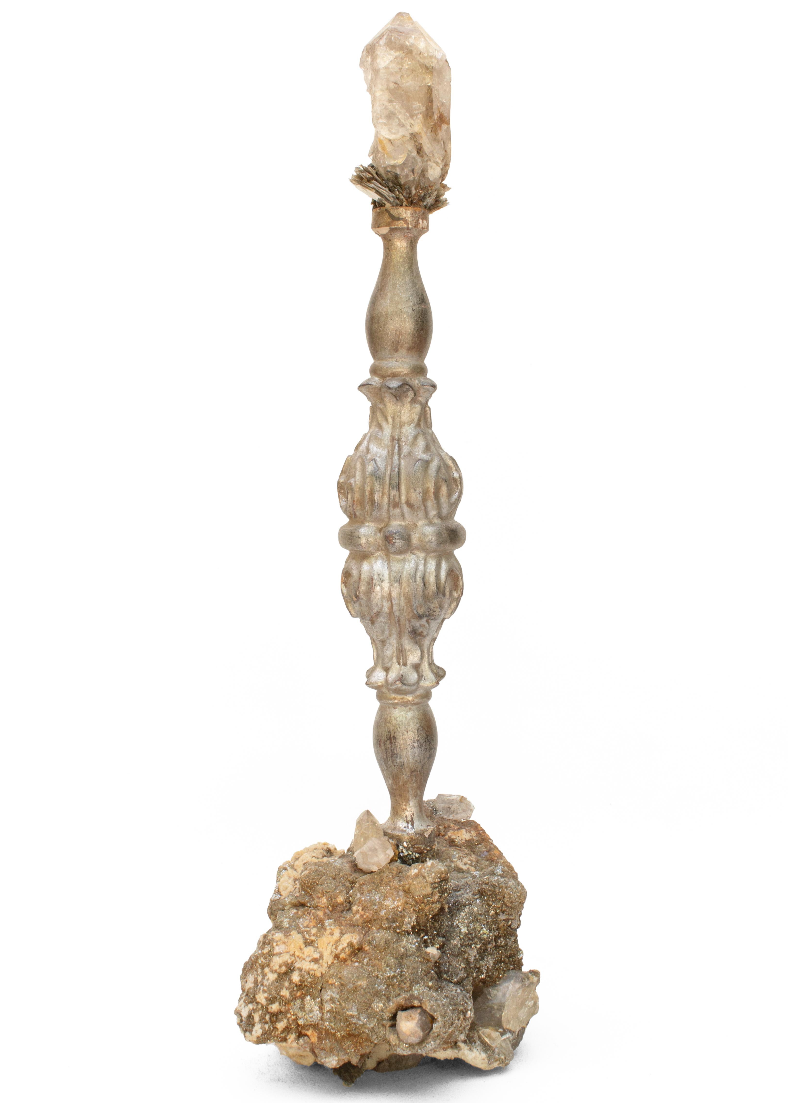 Candelero italiano del siglo XVIII con diamante Herkimer sobre mica y calcita en Bueno estado para la venta en Dublin, Dalkey