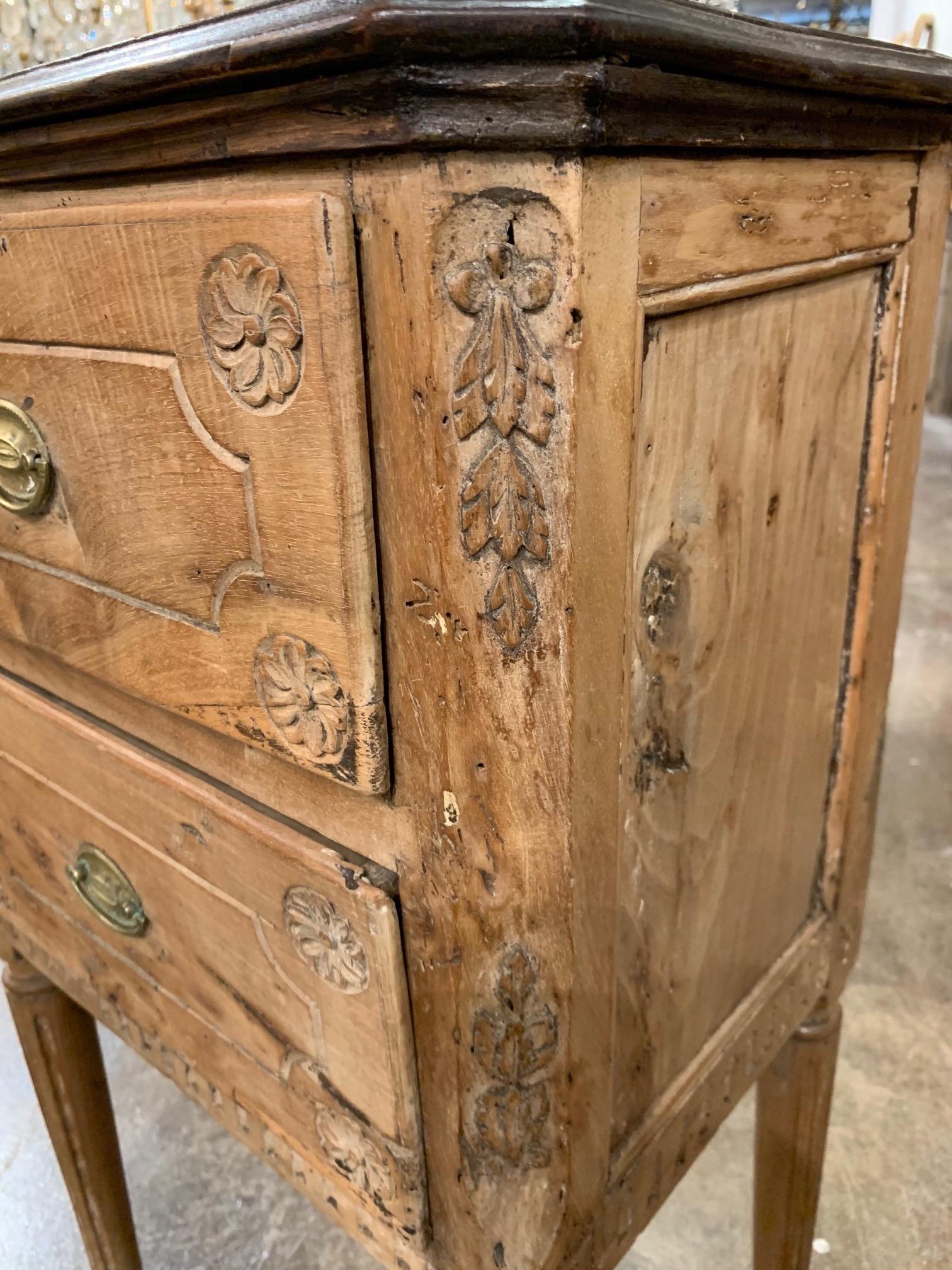 18th Century Italian Carved and Bleached Walnut Side Table In Good Condition In Dallas, TX