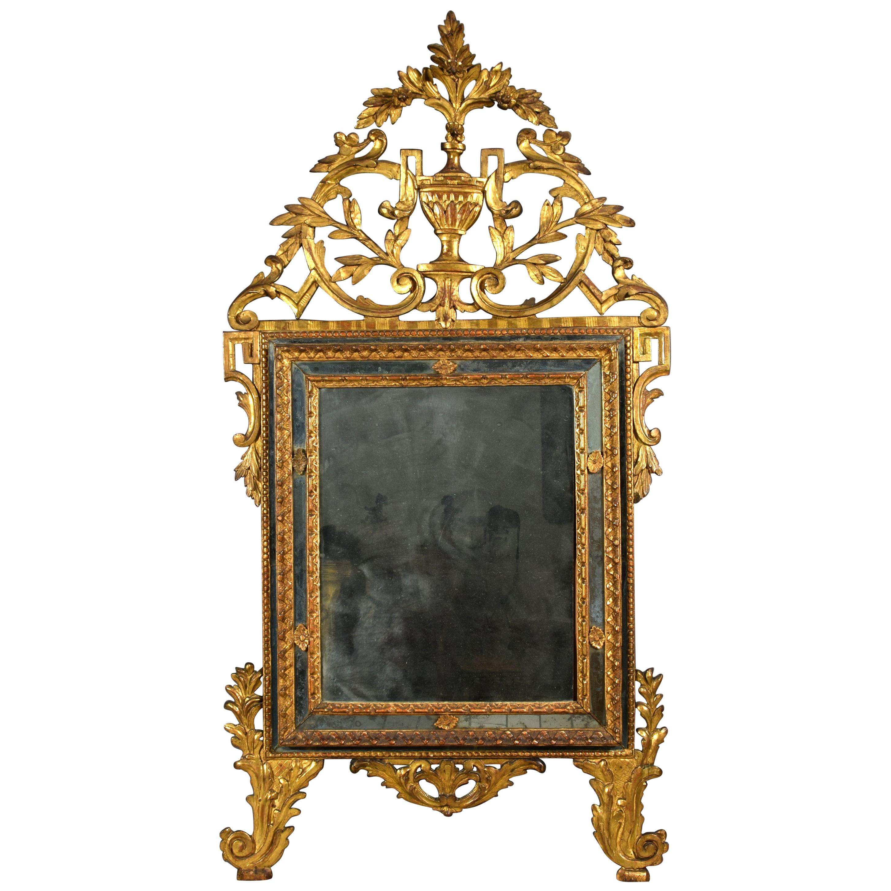 18th Century Italian Carved and Gilded Wood Mirror