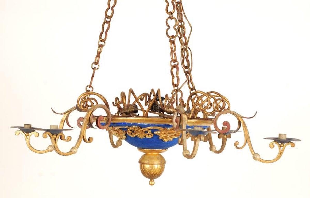 Néoclassique lustre italien du 18ème siècle en bois sculpté et doré en vente