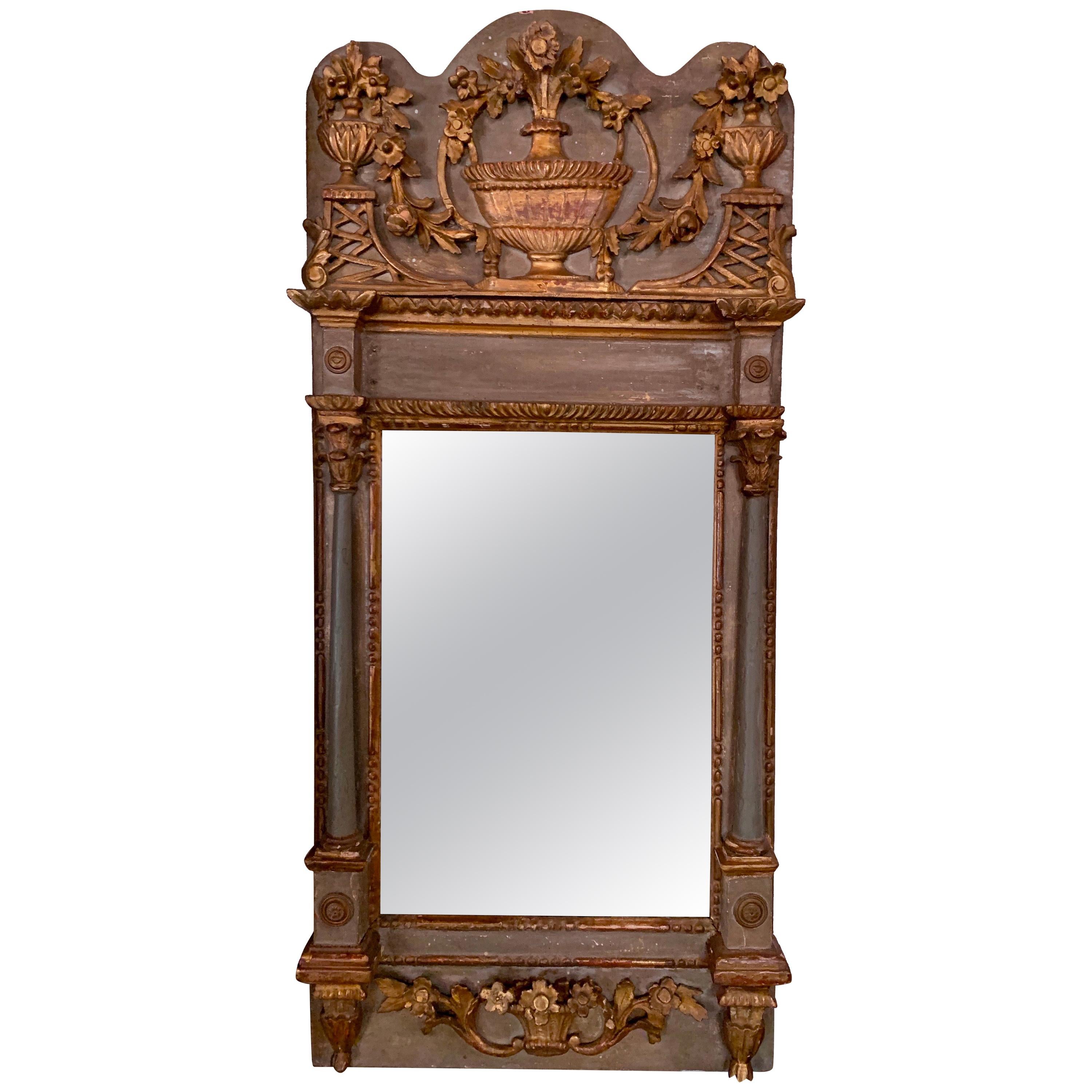 18th Century Italian Carved and Parcel Gilt Mirror