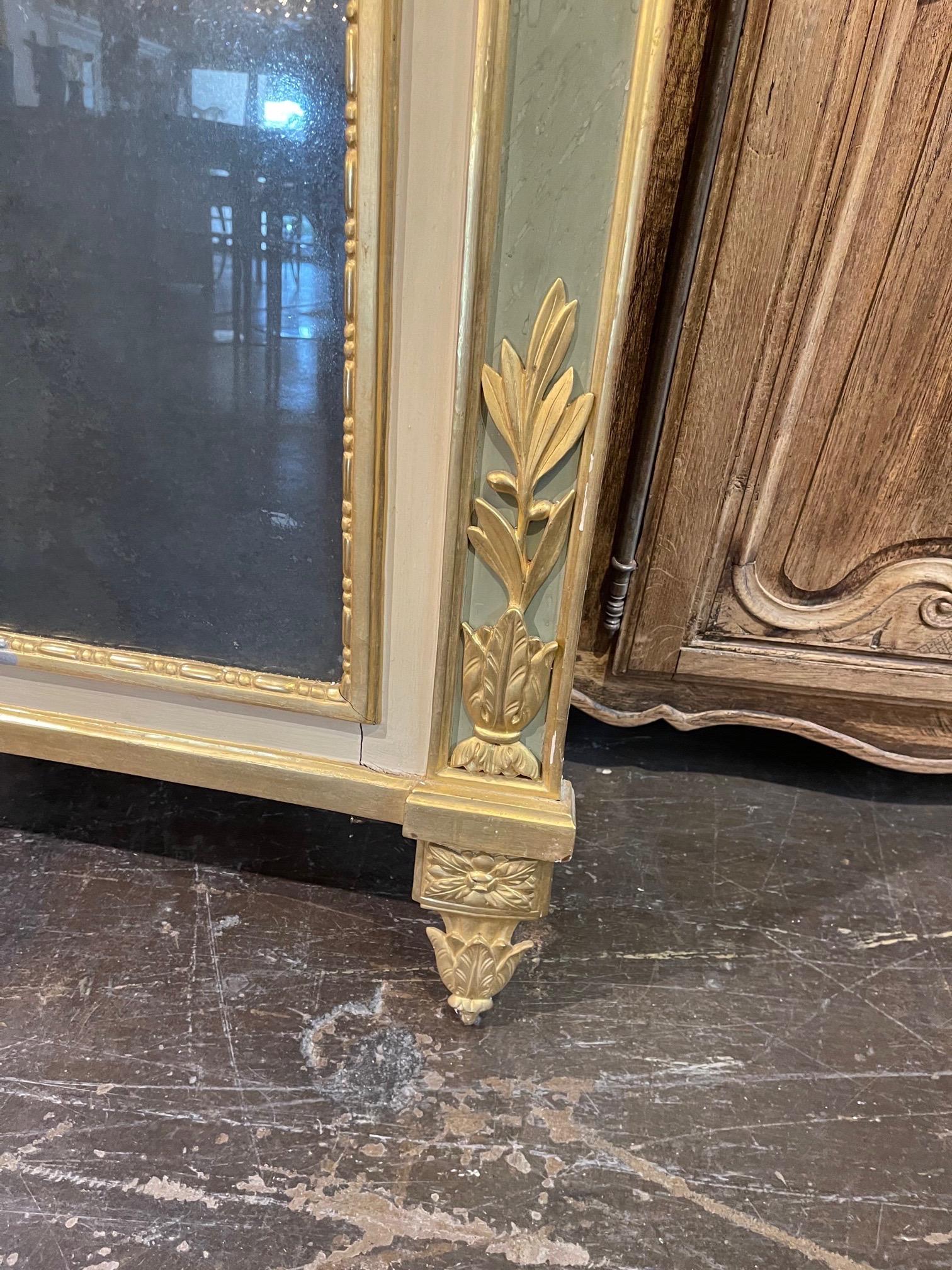 18th Century Italian Carved and Parcel Gilt Mirror with Original Glass 1