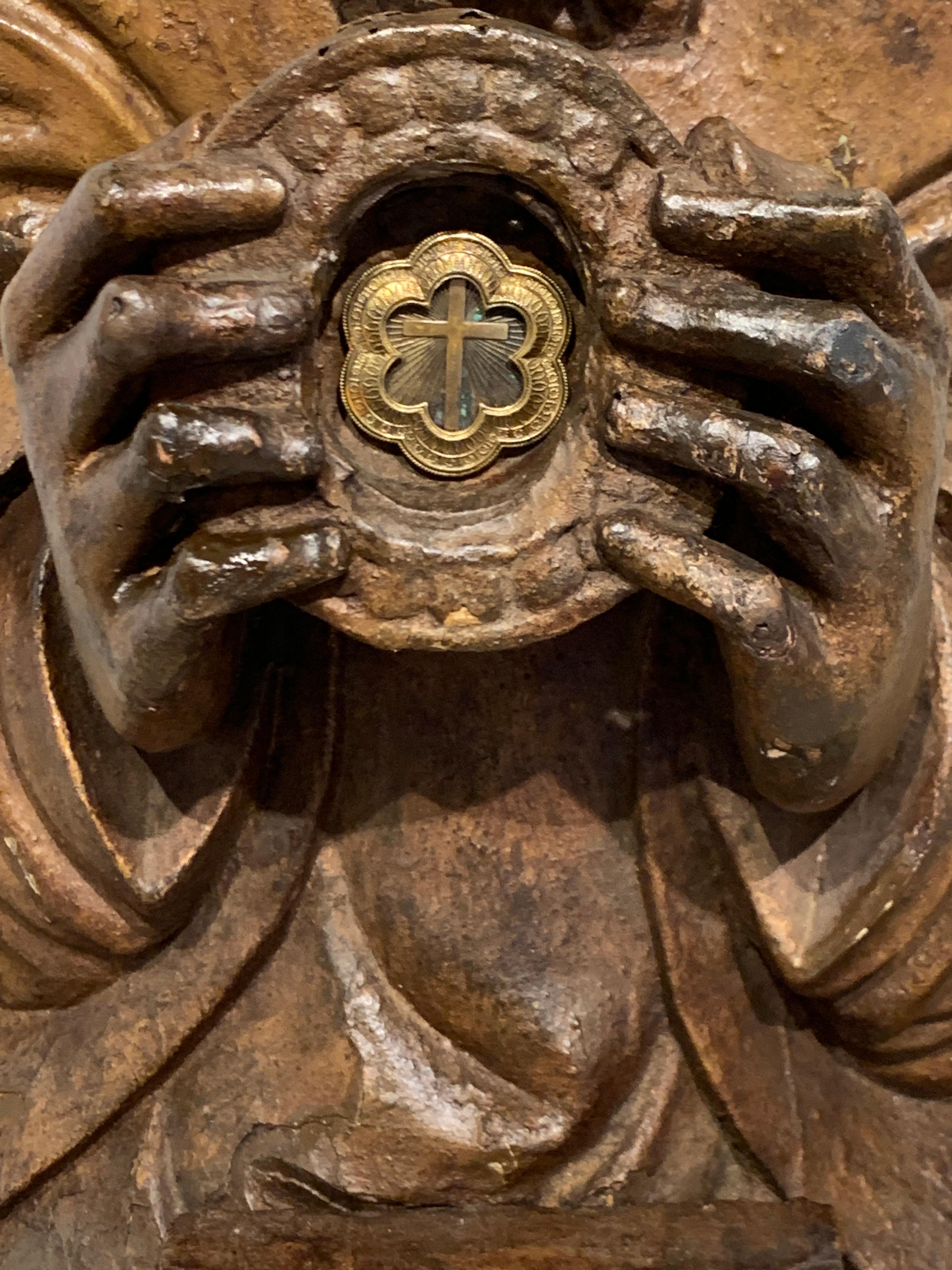 Sculpté à la main Reliquaire italien du XVIIIe siècle sculpté et polychromé de Pape Pie V en vente