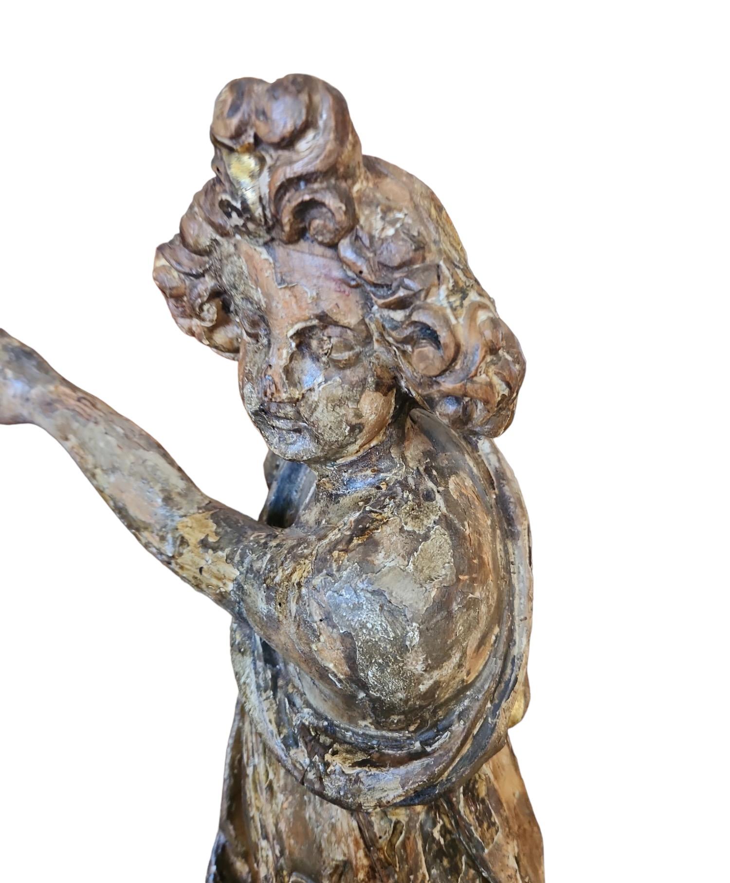 Figure italienne sculptée du 18e siècle Bon état - En vente à Los Angeles, CA