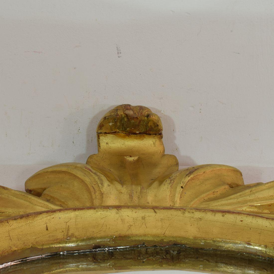 Miroir baroque italien en bois doré sculpté du XVIIIe siècle en vente 7