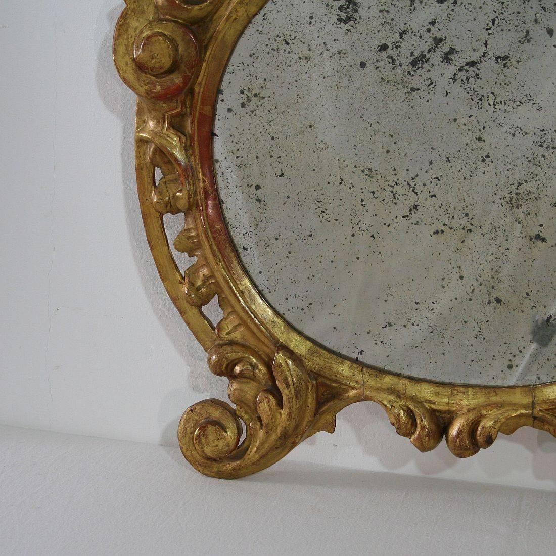 18th Century and Earlier 18th Century, Italian Carved Giltwood Baroque Mirror