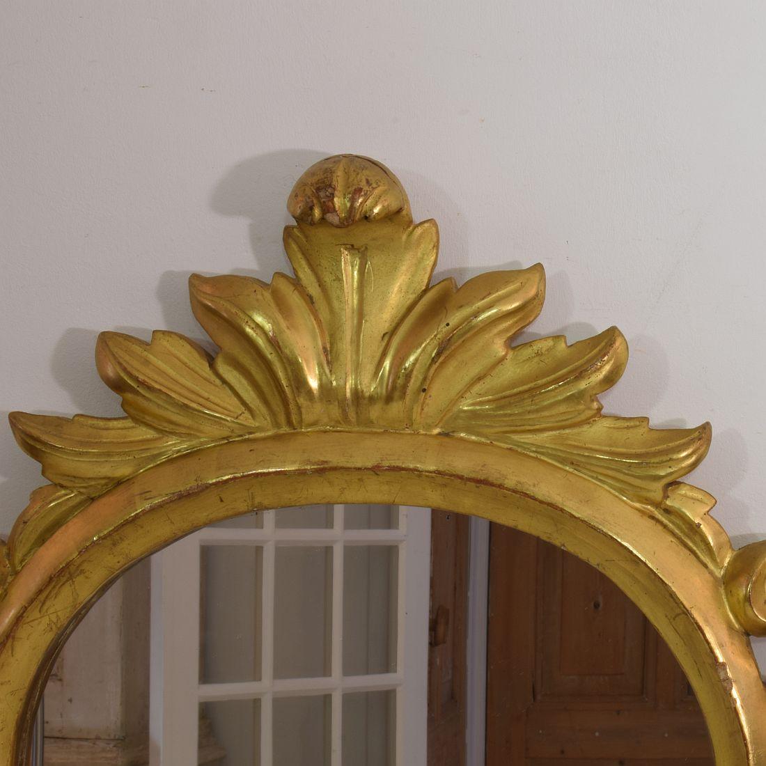 Wood 18th Century, Italian Carved Giltwood Baroque Mirror For Sale