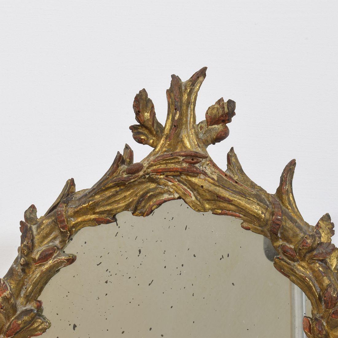 18th Century, Italian Carved Giltwood Baroque Standing Mirror For Sale 4