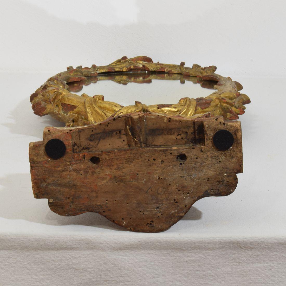 XVIIIe siècle, miroir baroque italien en bois doré sculpté en vente 12