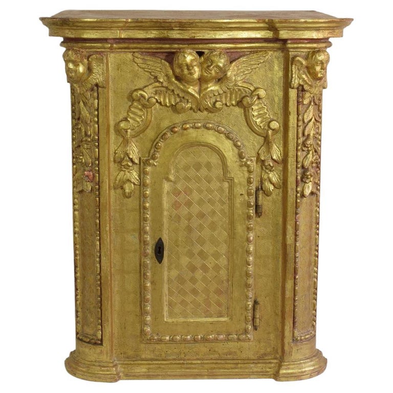 18th Century Italian Carved Giltwood Baroque Tabernacle with Angels For Sale