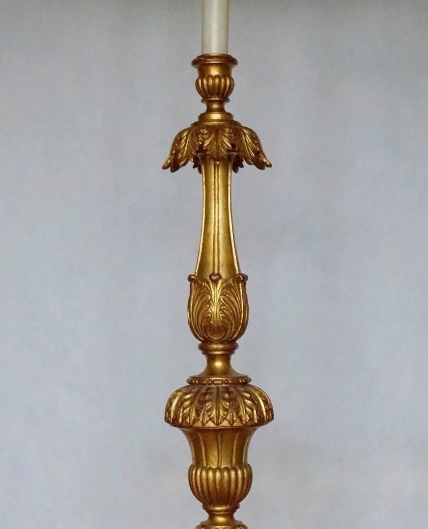 18th Century Italian Carved Giltwood Church Torchère Converted to Floor Lamp In Good Condition For Sale In Frankfurt am Main, DE