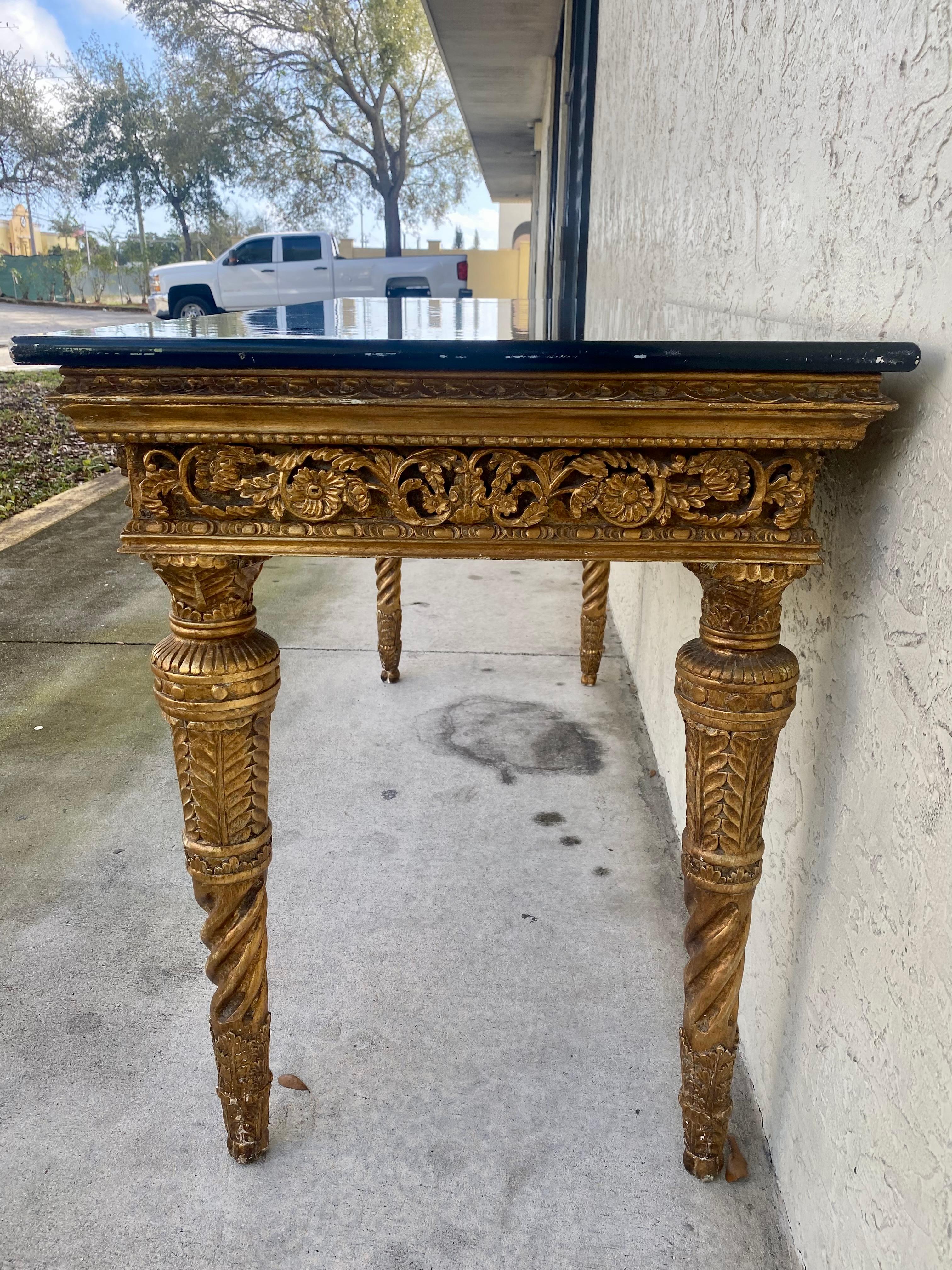 18th Century Italian Carved Bronze Painted  Giltwood Console Table For Sale 4
