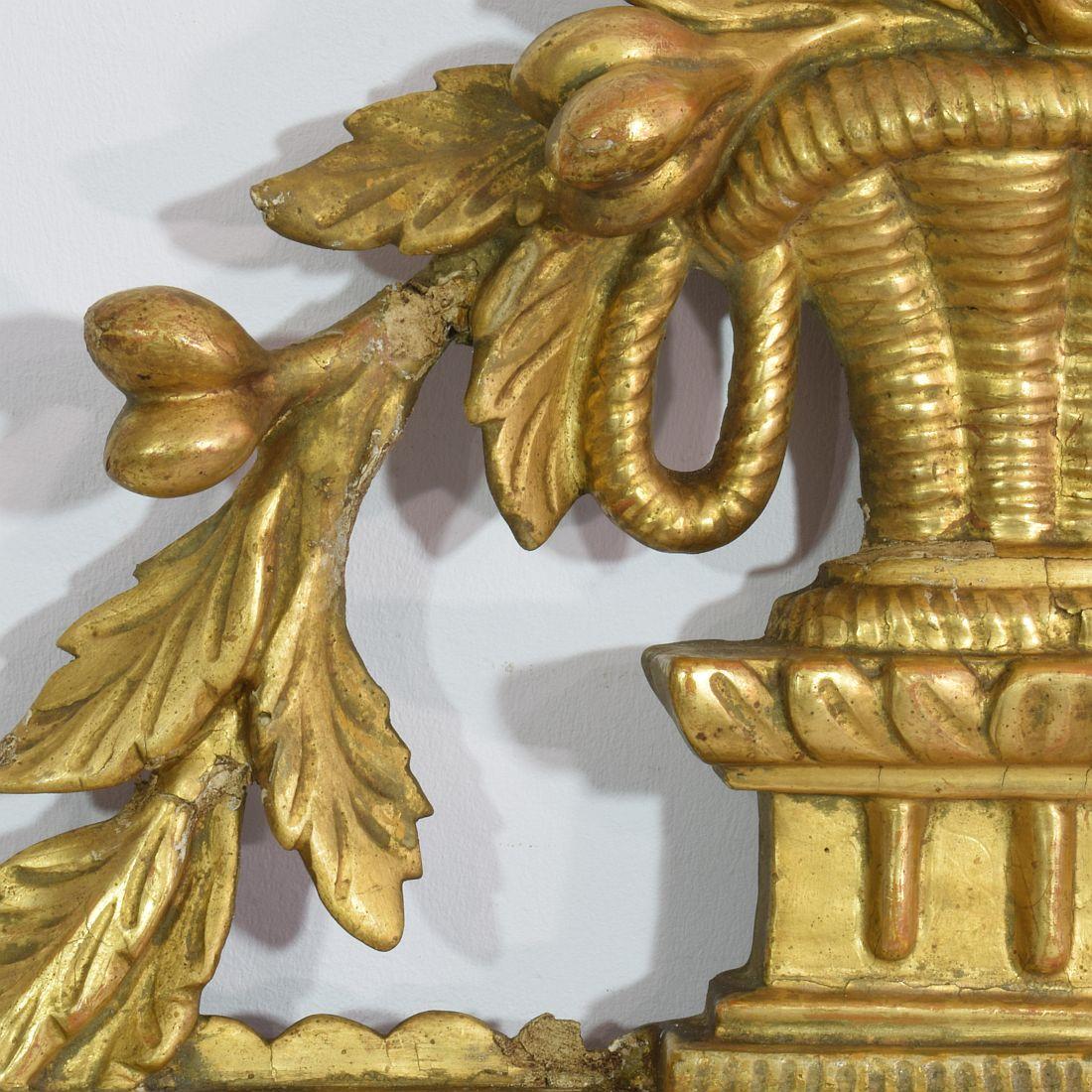 18th Century, Italian Carved Giltwood Louis XVI Style Mirror 5