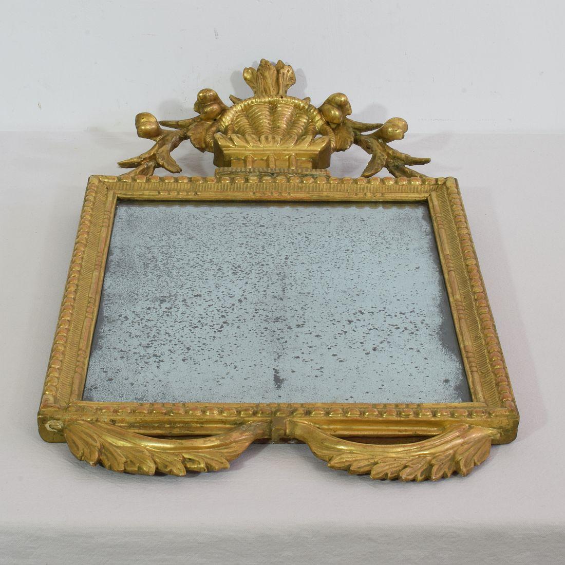 18th Century, Italian Carved Giltwood Louis XVI Style Mirror 7
