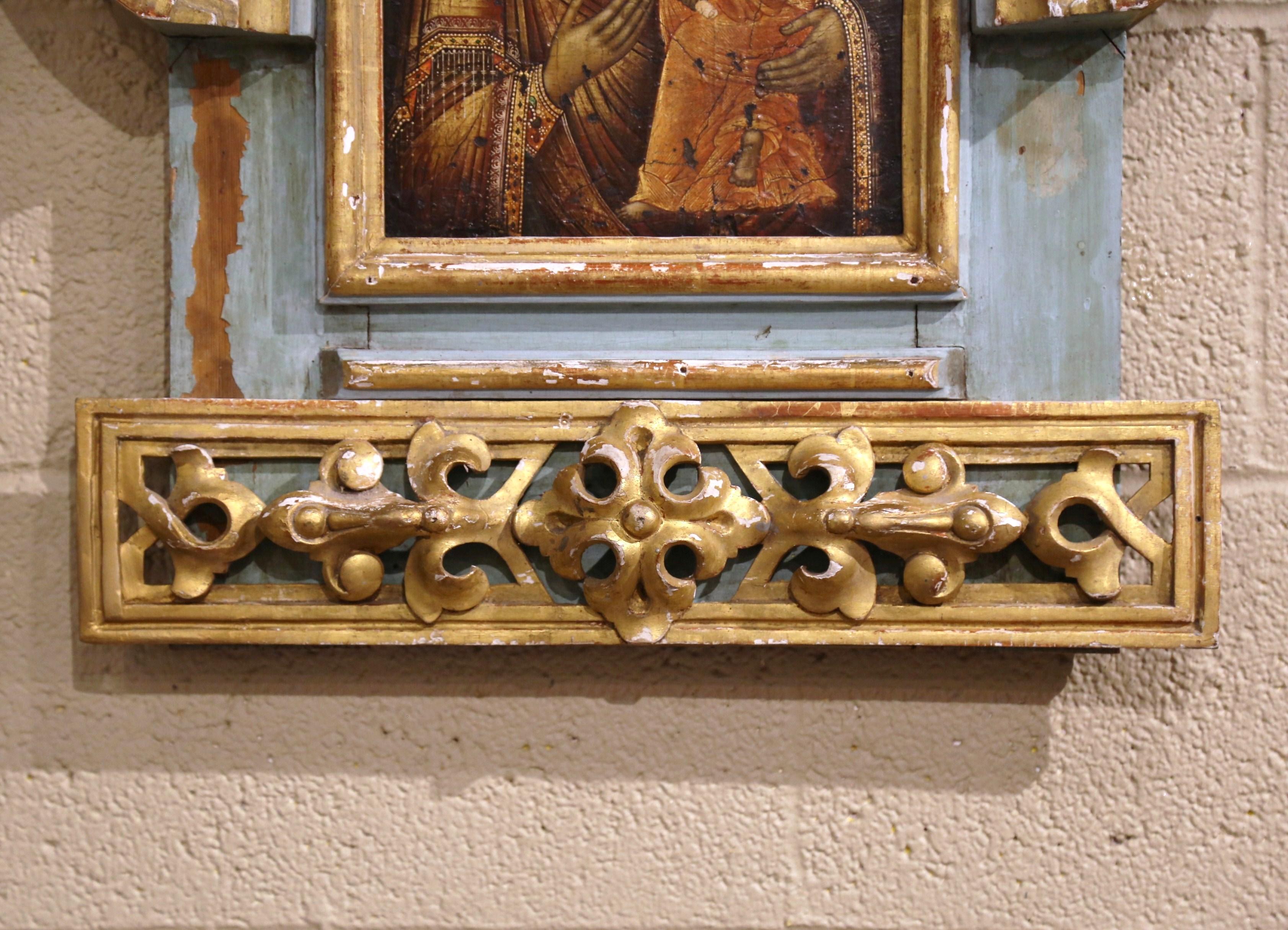18th Century Italian Carved Giltwood Wall Sculpture with 
