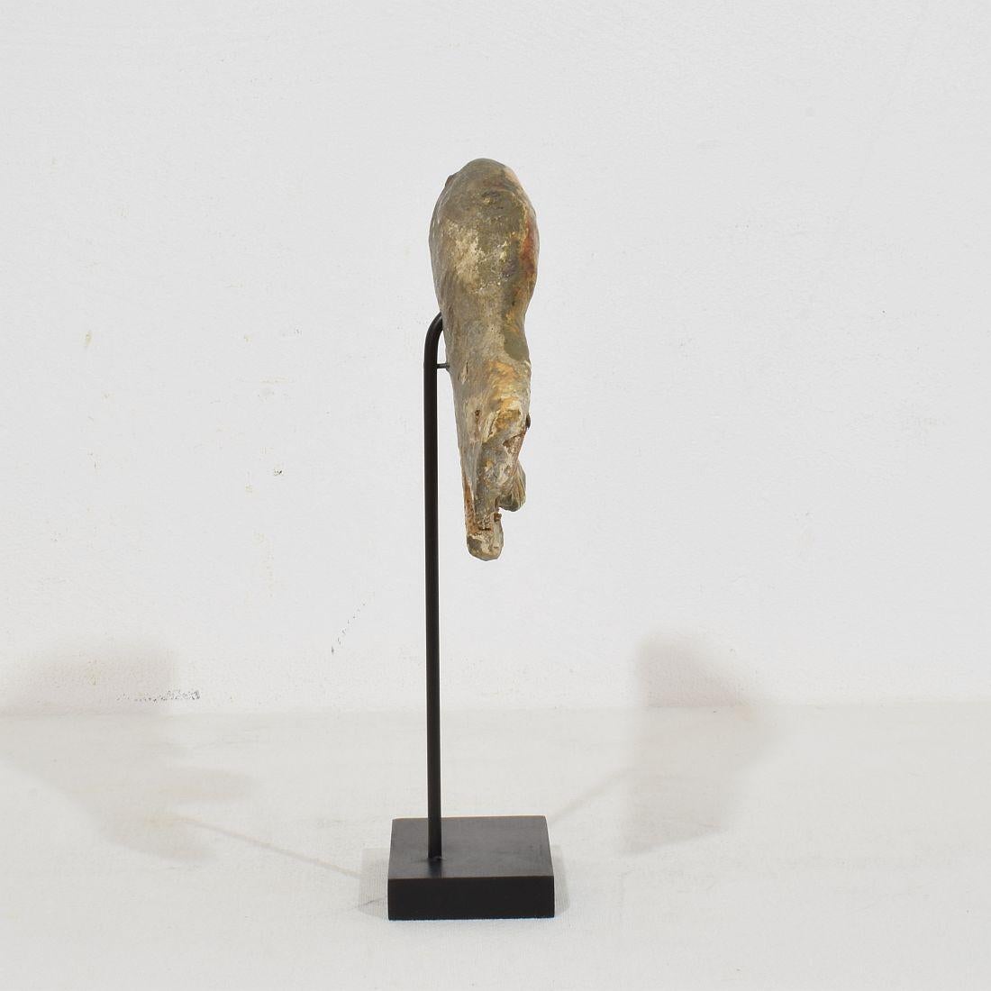 Italiano Ala di angelo barocco in legno dorato intagliato del XVIII secolo in vendita