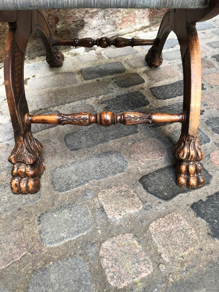 18th Century Italian Carved Walnut Stool For Sale 1