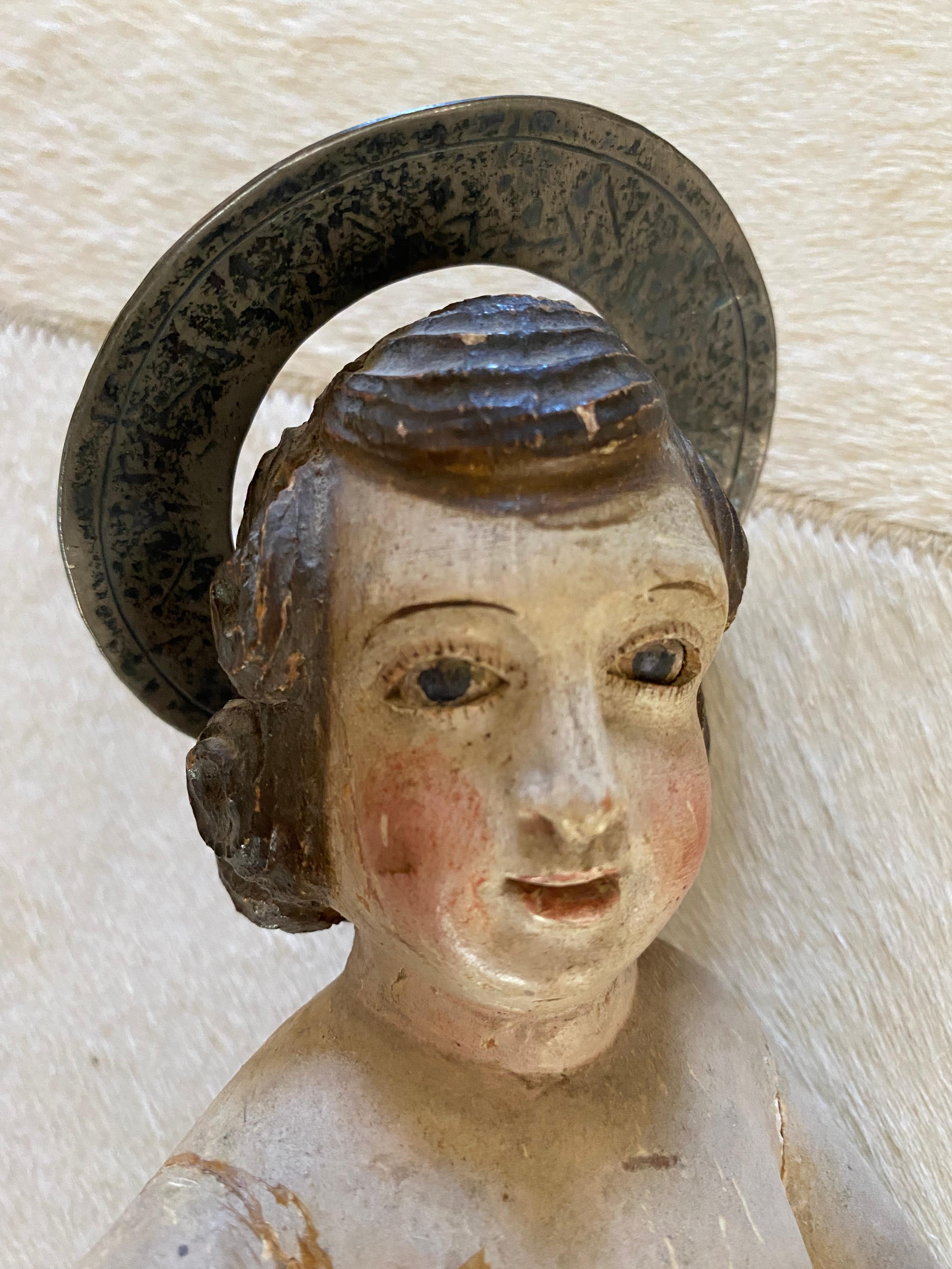 Figura italiana del siglo XVIII del Niño Jesús tallada en madera y policromada Tallado en venta