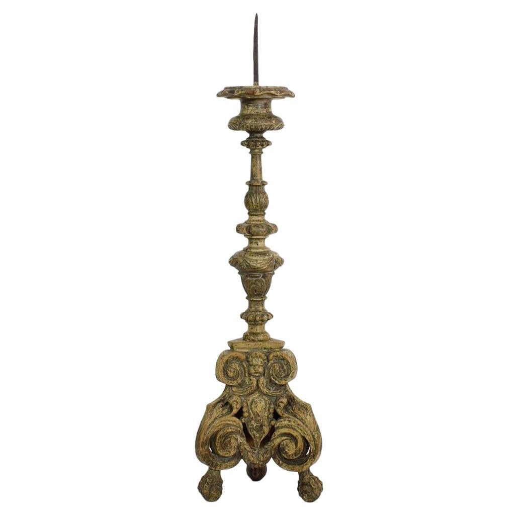 Stunning period piece. Baroque candleholder with angel heads. Traces of old paint visible.
Very beautiful item,
Italy, circa 1750. Weathered, old repairs and small losses.
More pictures are available on request.