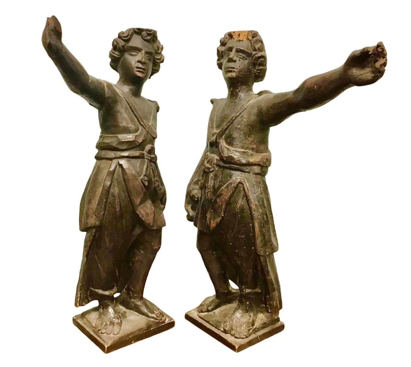 18th Century Italian Carved Wood Sculptures, a Pair For Sale 5