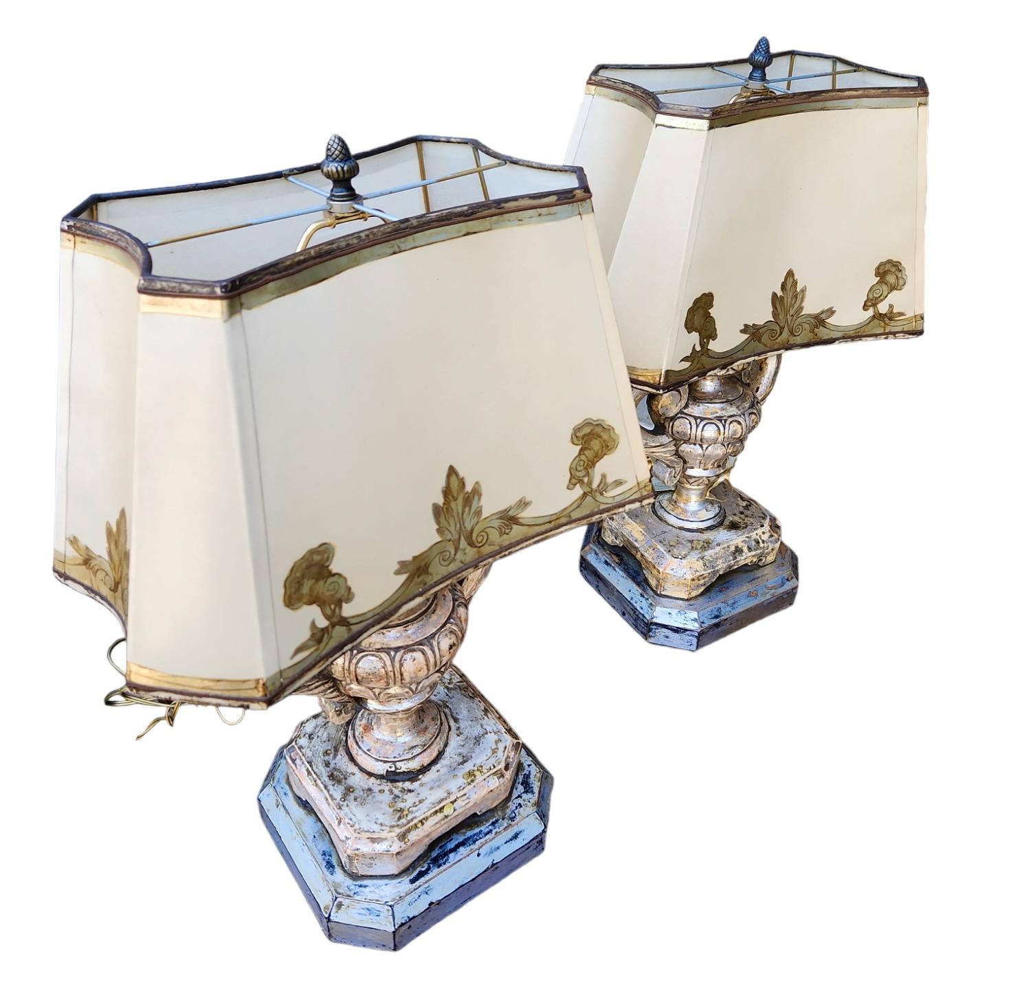 Silver 18th Century Italian Carved Wood Urn Lamps For Sale