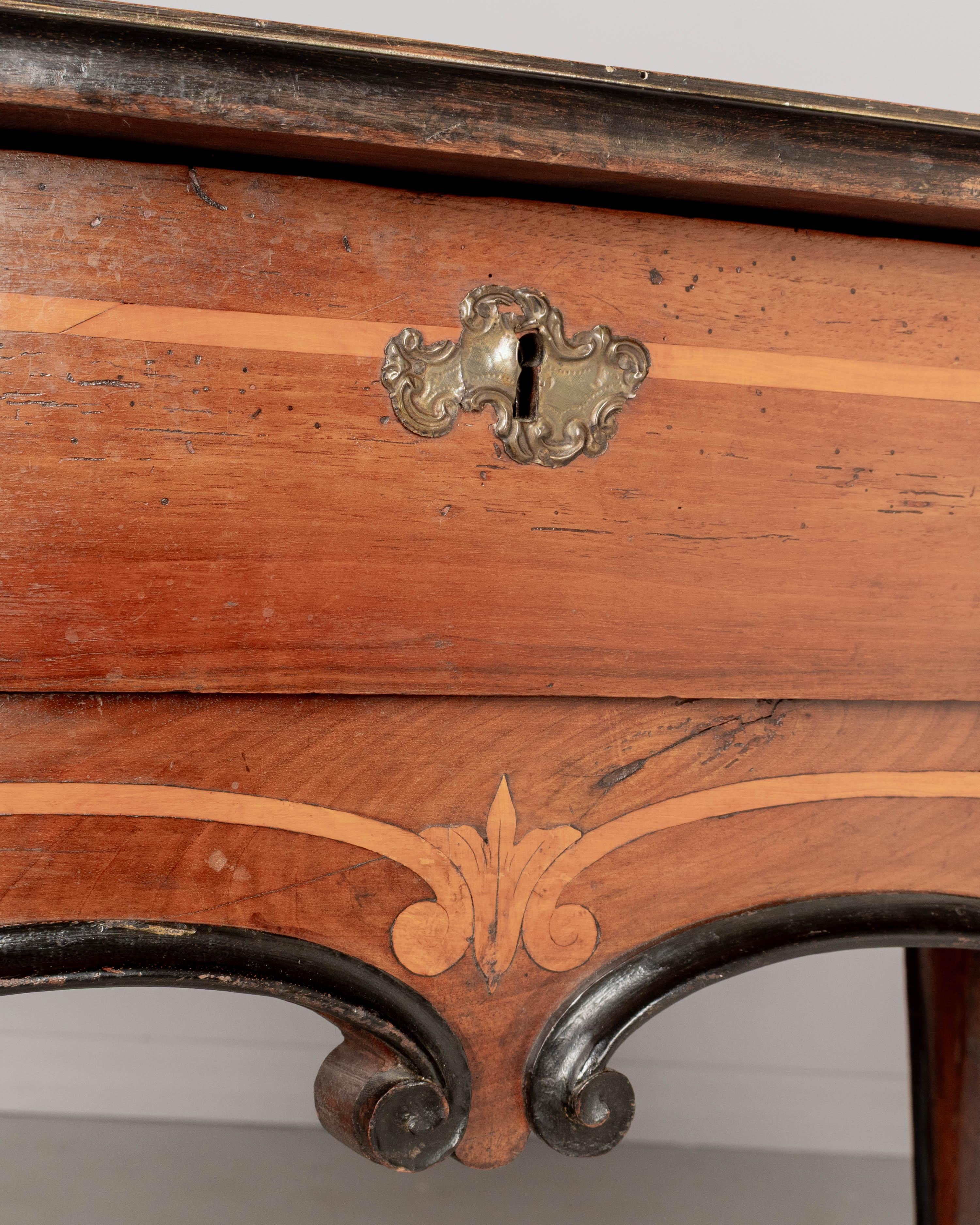 18th Century Italian Center Table or Console For Sale 3