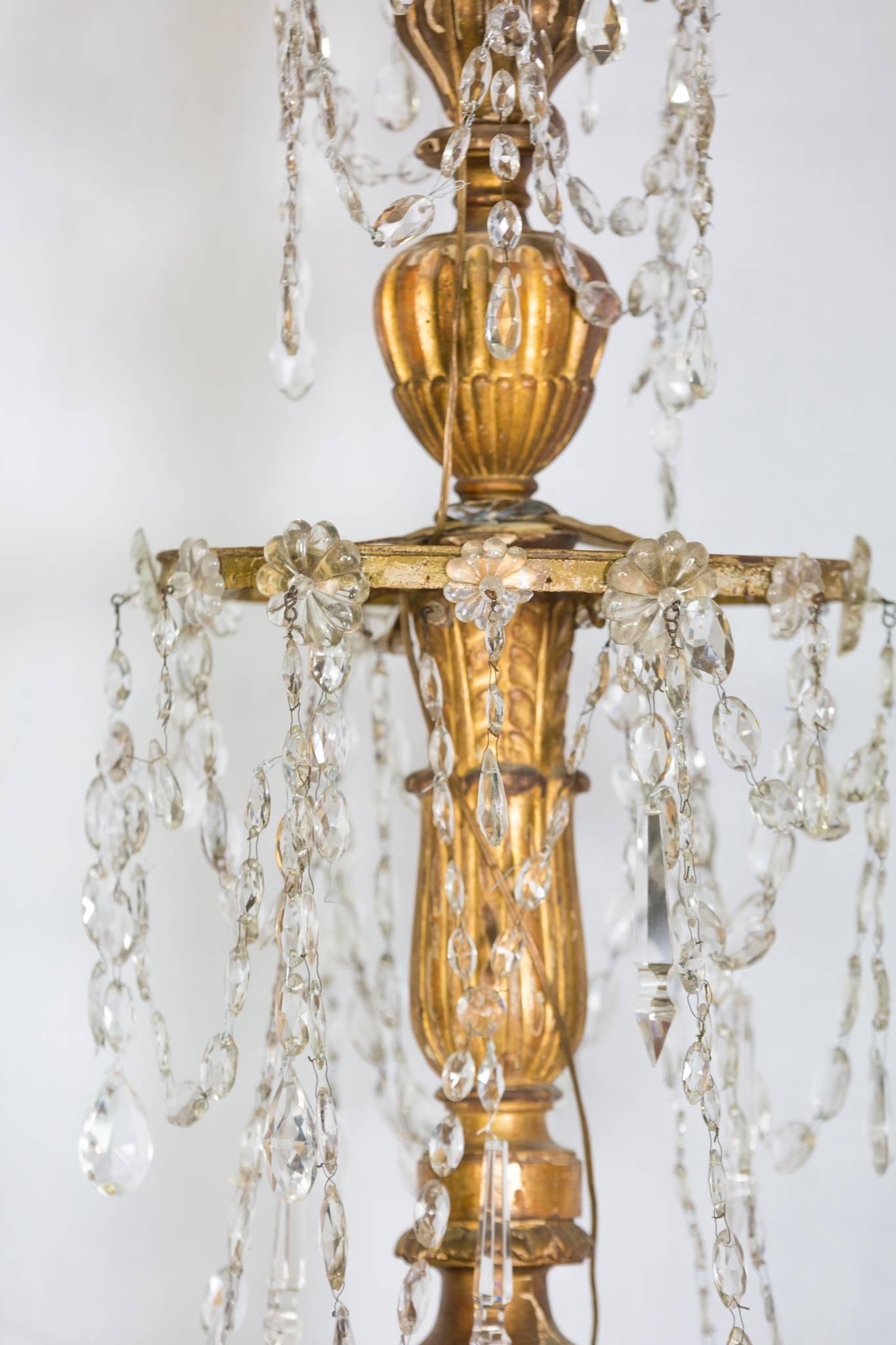 Italian Giltwood and Crystal Chandelier, 18th Century 2