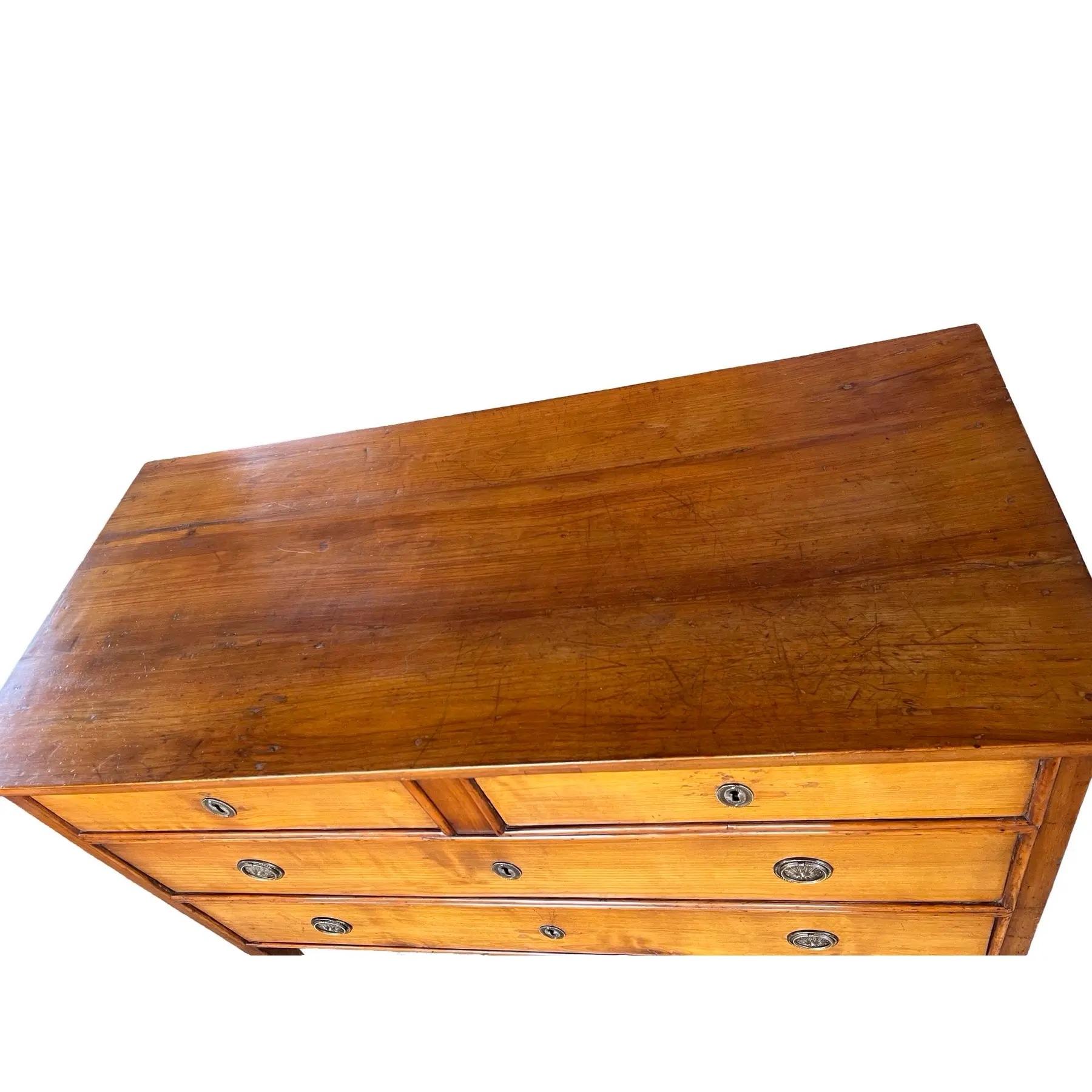 18. Jahrhundert Italienisch Kirsche Neoklassische Kommode / Dresser im Angebot 5