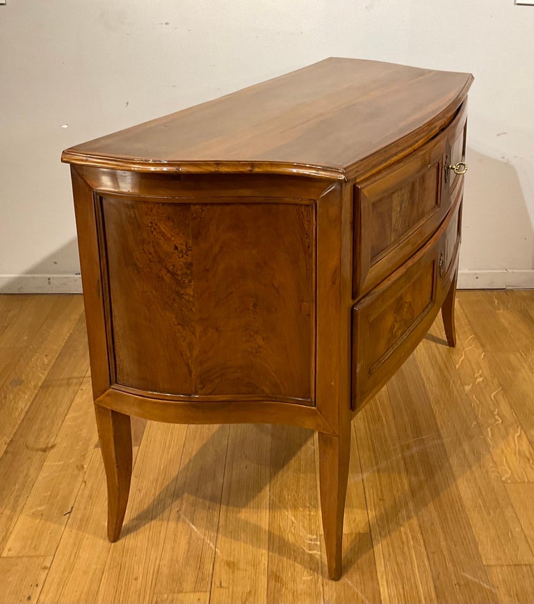 18th Century Italian Chest of Drawers For Sale at 1stDibs