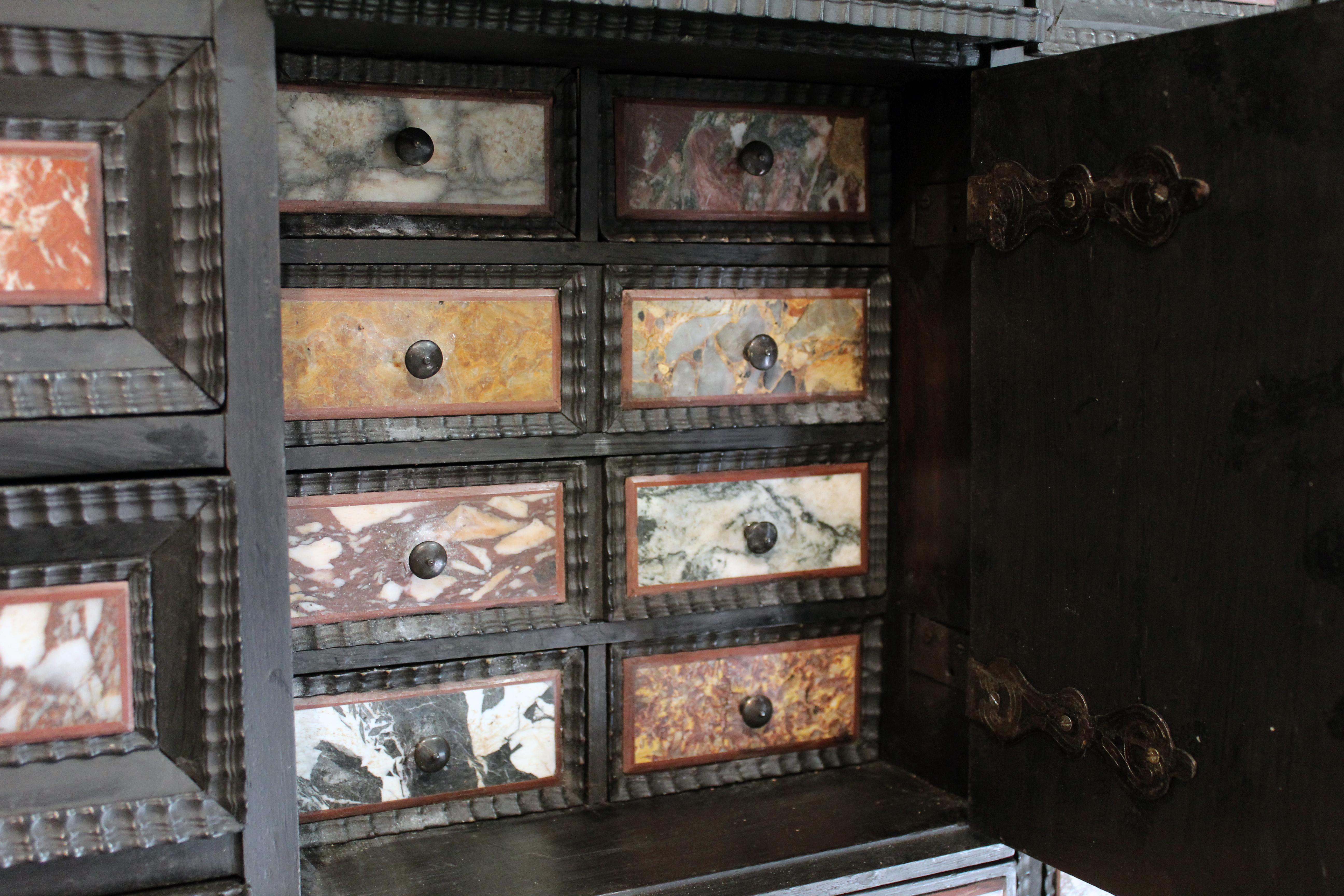 18th Century Italian Classical Roman Marble and Pietra Dura Ebony Large Cabinet For Sale 15