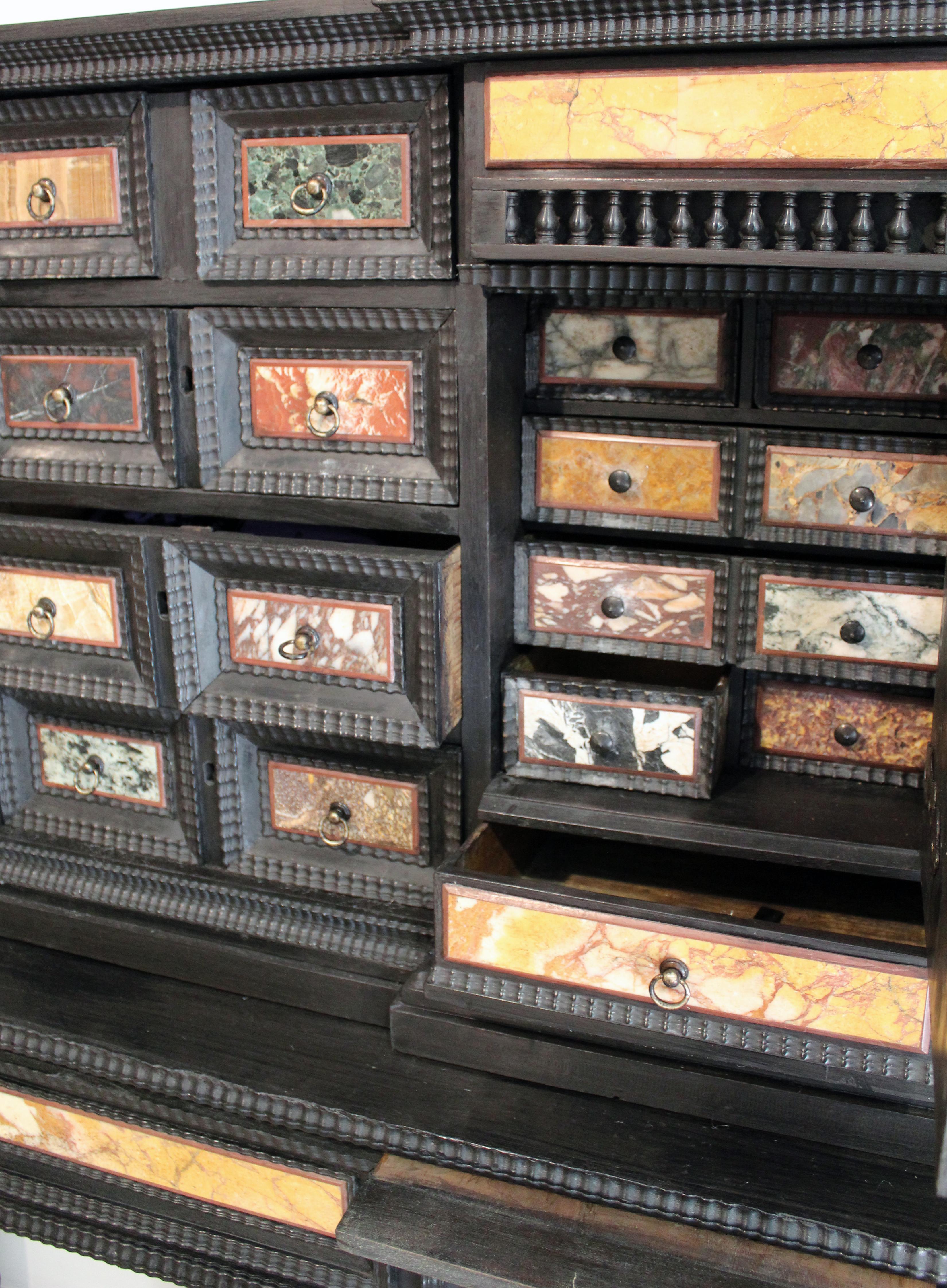 18th Century Italian Classical Roman Marble and Pietra Dura Ebony Large Cabinet For Sale 4