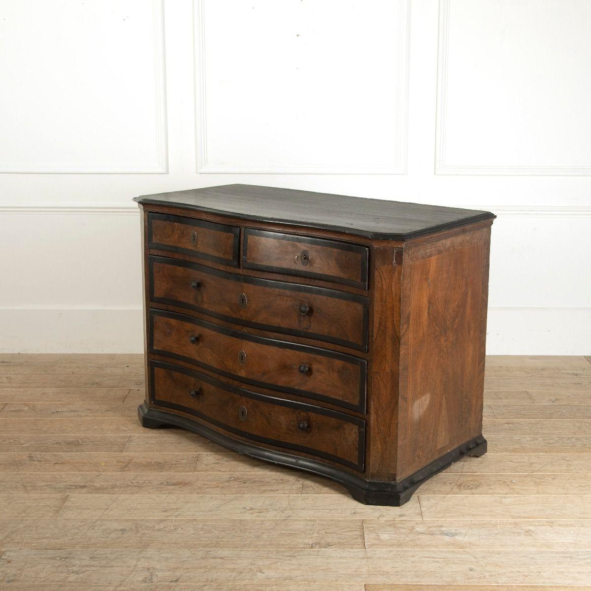Commode italienne du 18e siècle Bon état - En vente à Gloucestershire, GB