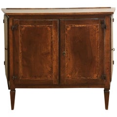 18th Century Italian Credenza in Walnut with Inlaid Decoration and Four Doors