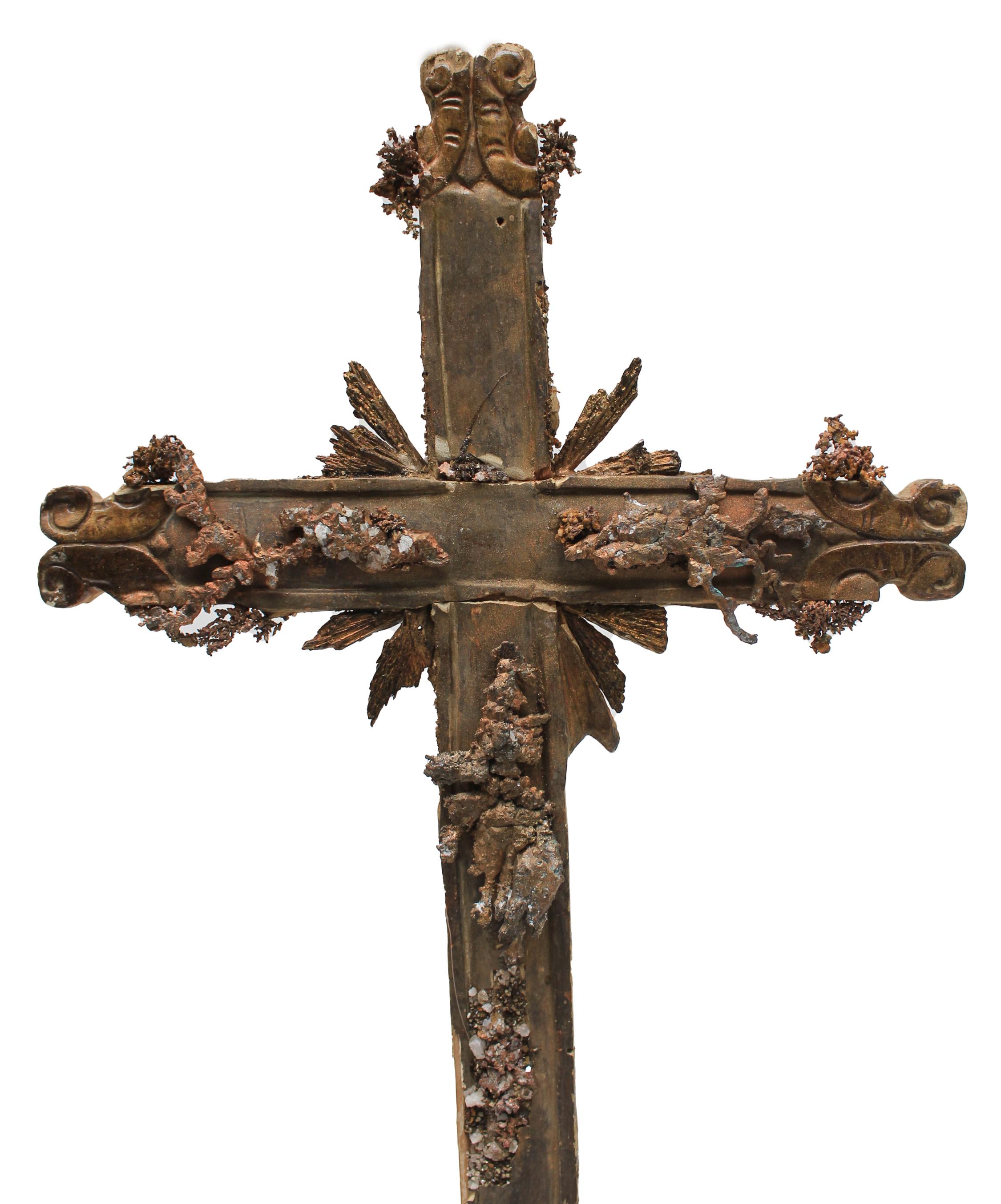 Hand-Carved 18th Century Italian Cross Adorned with Native Copper with Crystals & Kyanite For Sale