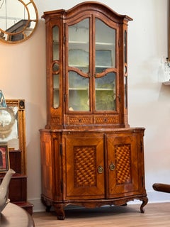 18th Century Italian Cube Parquetry Bookcase Cabinet in Walnut and Fruitwood