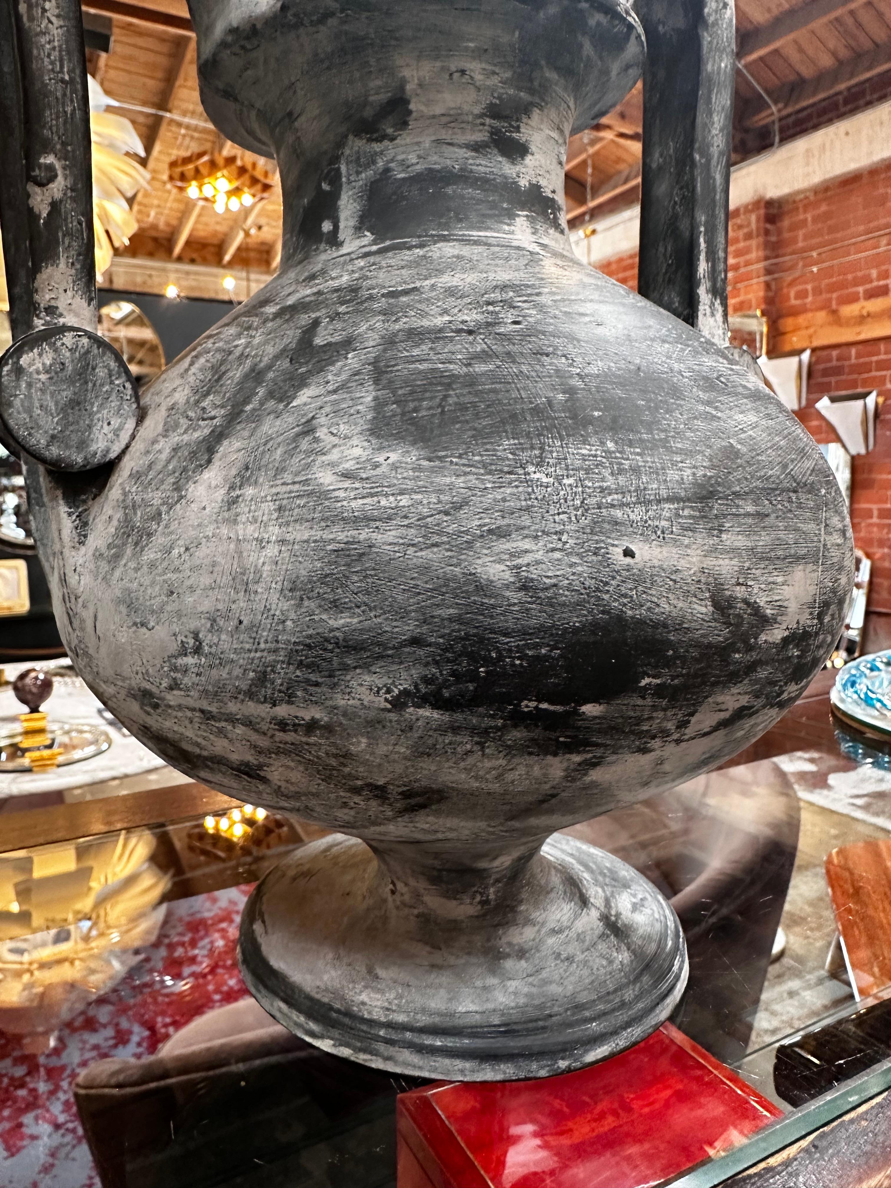 Italienische dekorative Vase aus dem 18. Jahrhundert im Angebot 2