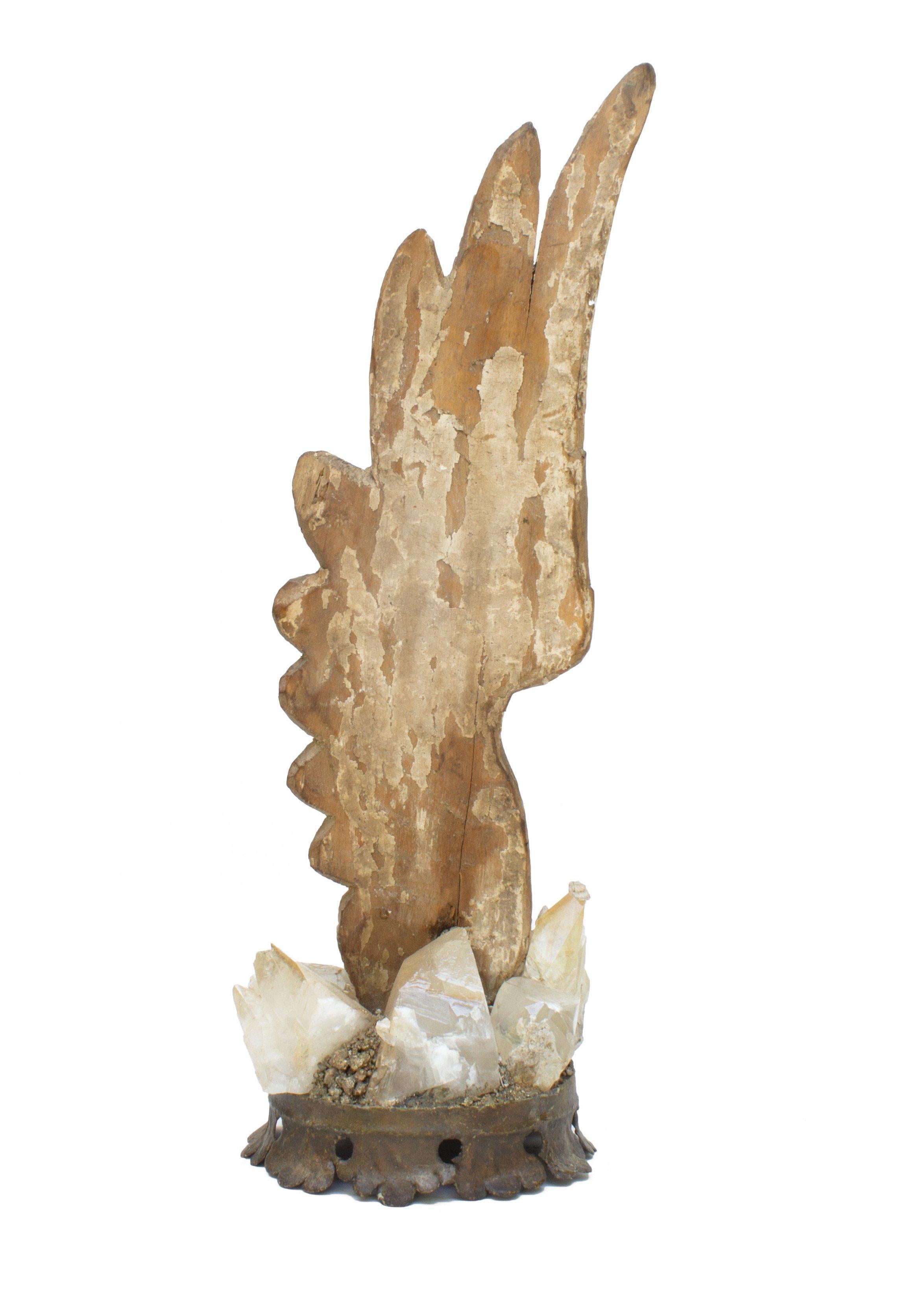 Hand-Carved 18th Century Italian Distressed Gold Leaf Angel Wing with Calcite Crystals For Sale