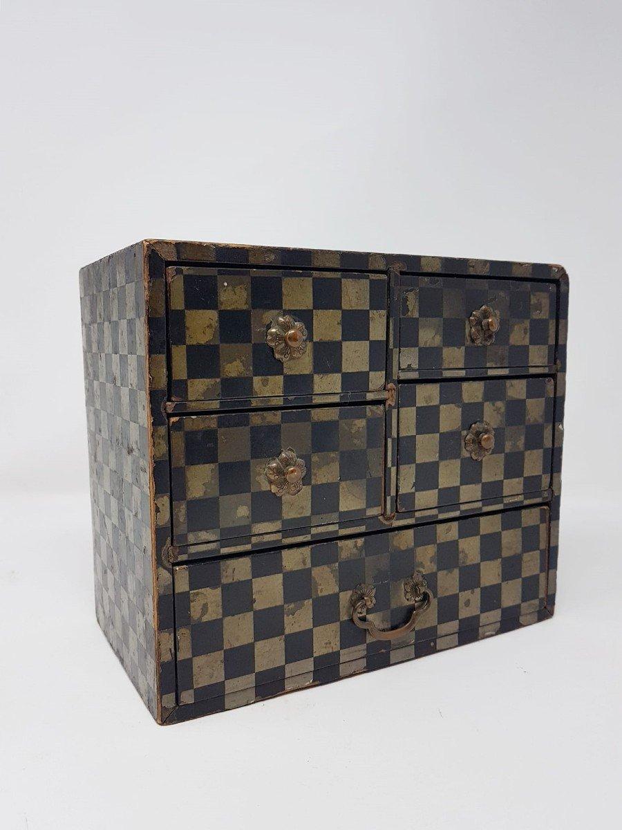 18th Century 18th century Italian drawer chest box. For Sale